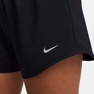 Nike Women's Black Dri-FIT Mid-Rise 3" Brief-Lined Shorts Size XS